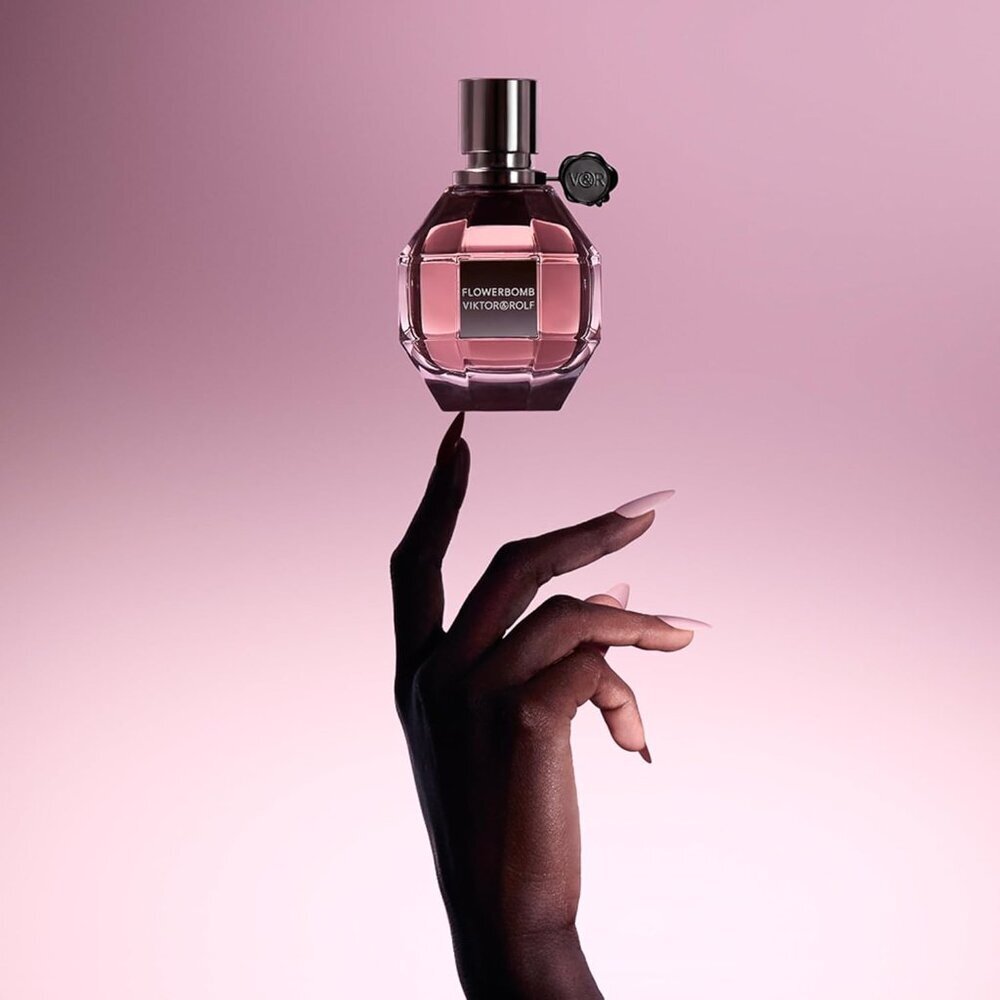 Flowerbomb Eau de Parfum - Women's Perfume - Floral & Woody - With Notes of Vani - Picture 5 of 8